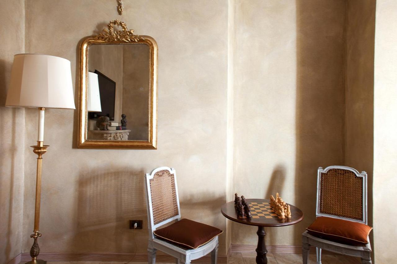 וירג'יו Hotel La Petite Maison מראה חיצוני תמונה