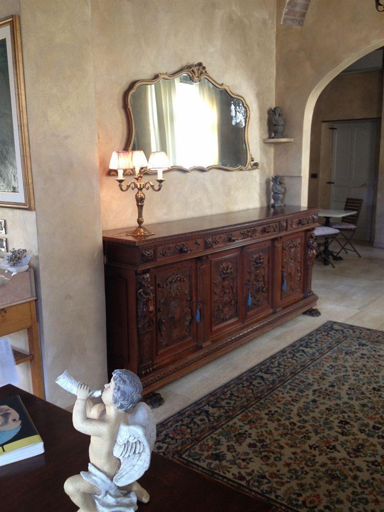 וירג'יו Hotel La Petite Maison מראה חיצוני תמונה