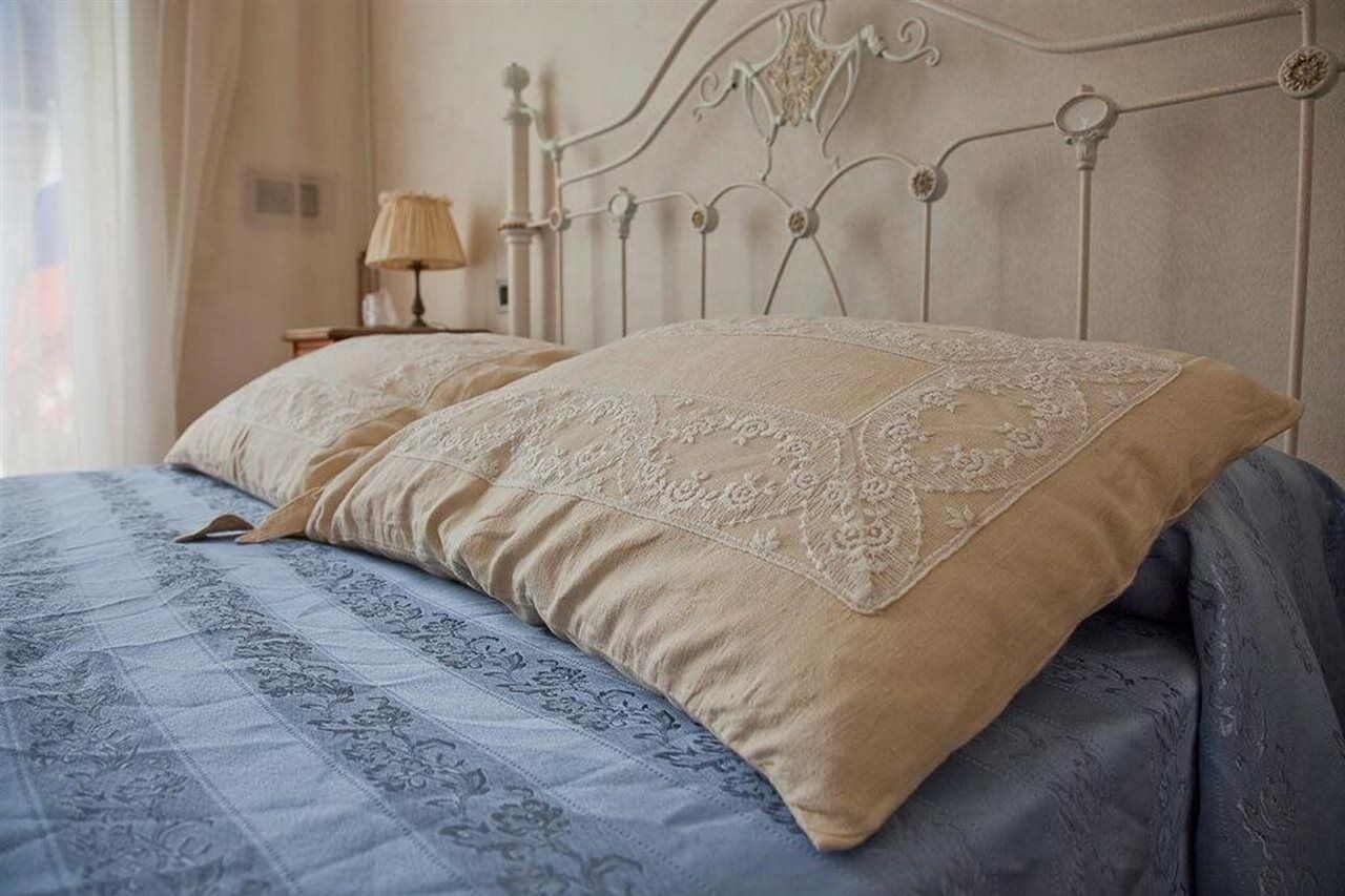 וירג'יו Hotel La Petite Maison מראה חיצוני תמונה